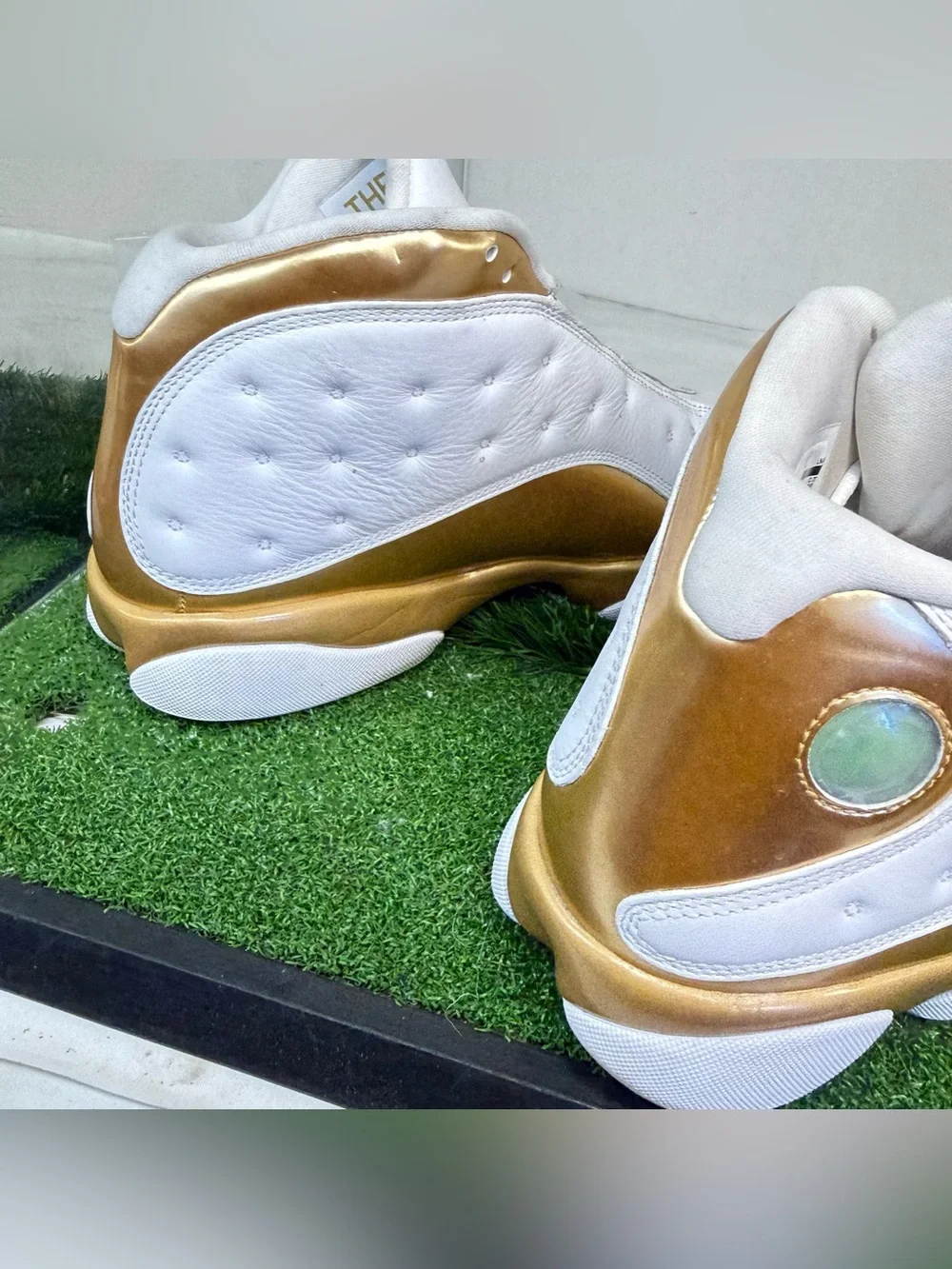 Jordan 13 Retro Defining Moments Pack Last Shot